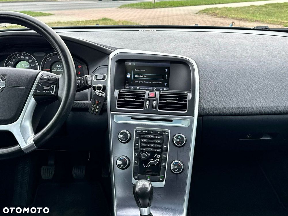 Volvo XC 60 D4 Ocean Race - 23