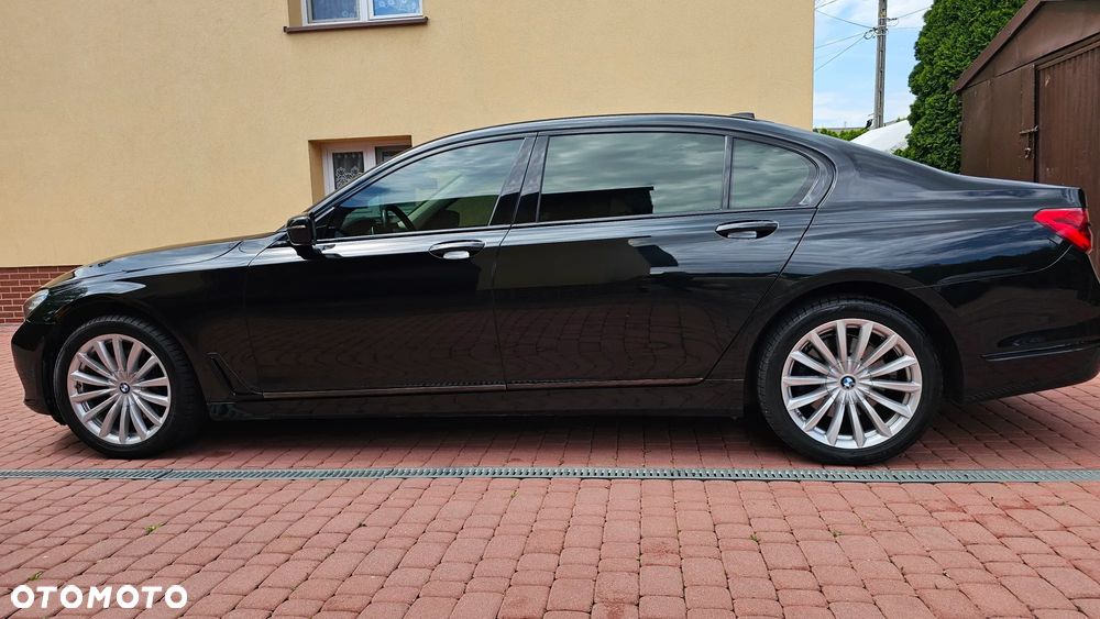 BMW Seria 7 740Li - 17