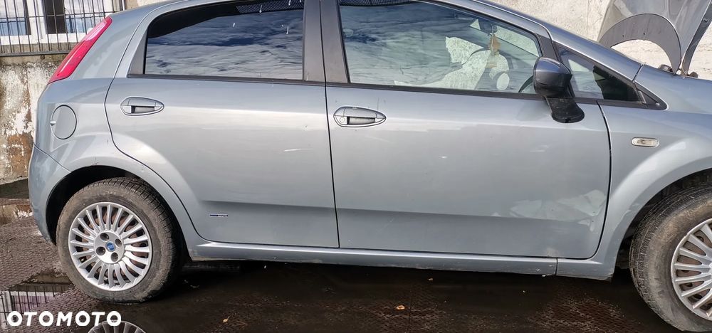 DRZWI PRAWY LEWY PRZOD TYL FIAT GRANDE PUNTO 589A - 1