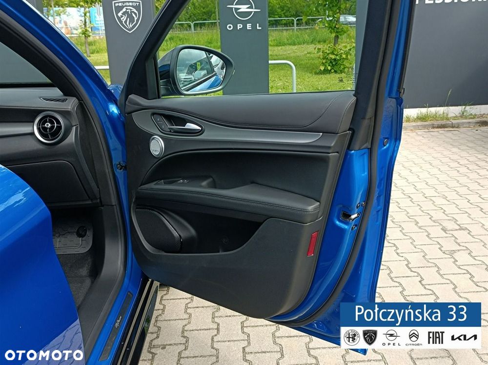 Alfa Romeo Stelvio - 30