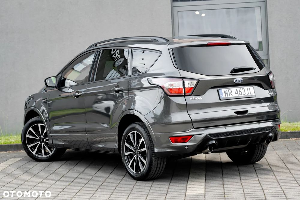 Ford Kuga 1.5 EcoBoost 2x4 ST-Line - 38