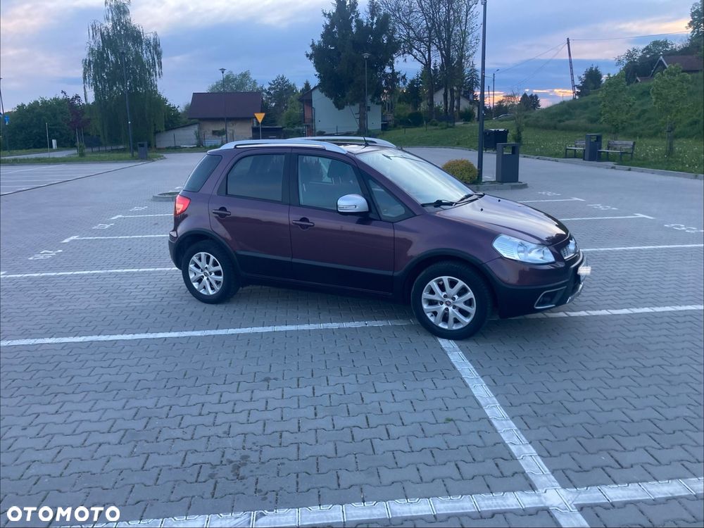 Suzuki SX4 1.6 VVT Streetline 4x2 Club - 1
