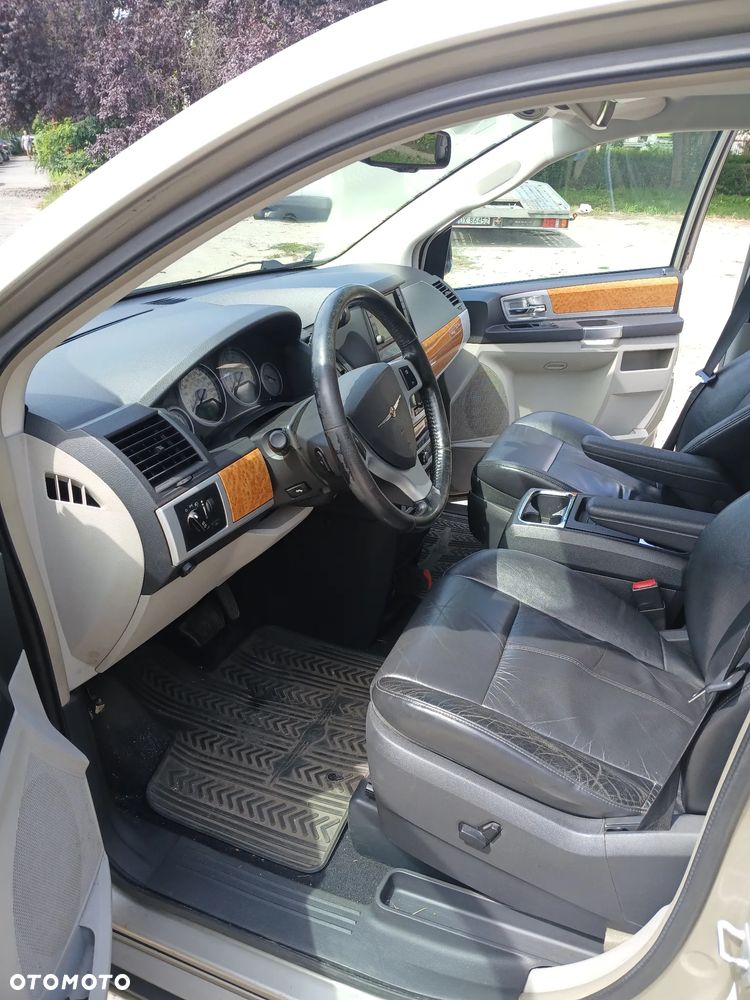 Chrysler Grand Voyager - 8