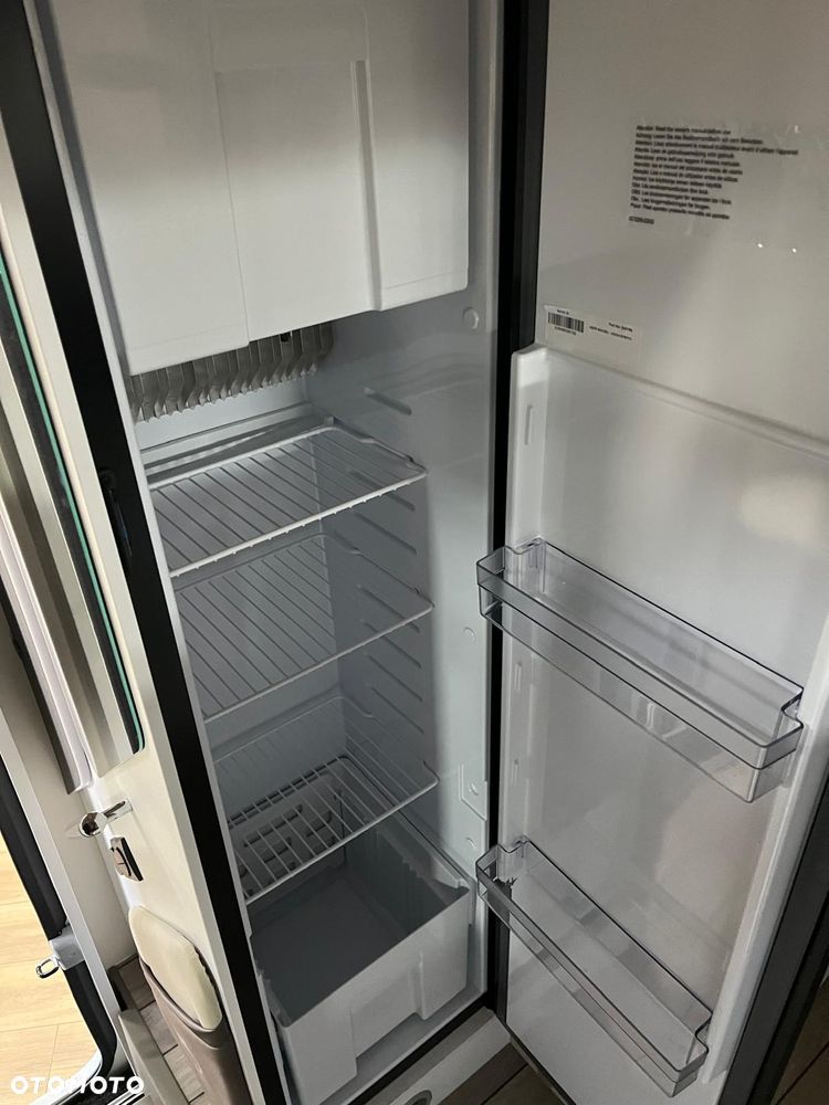 Weinsberg CaraCompact Suite 640 MEG EDITION [PEPPER] - Mercedes-Benz Sprinter - 16