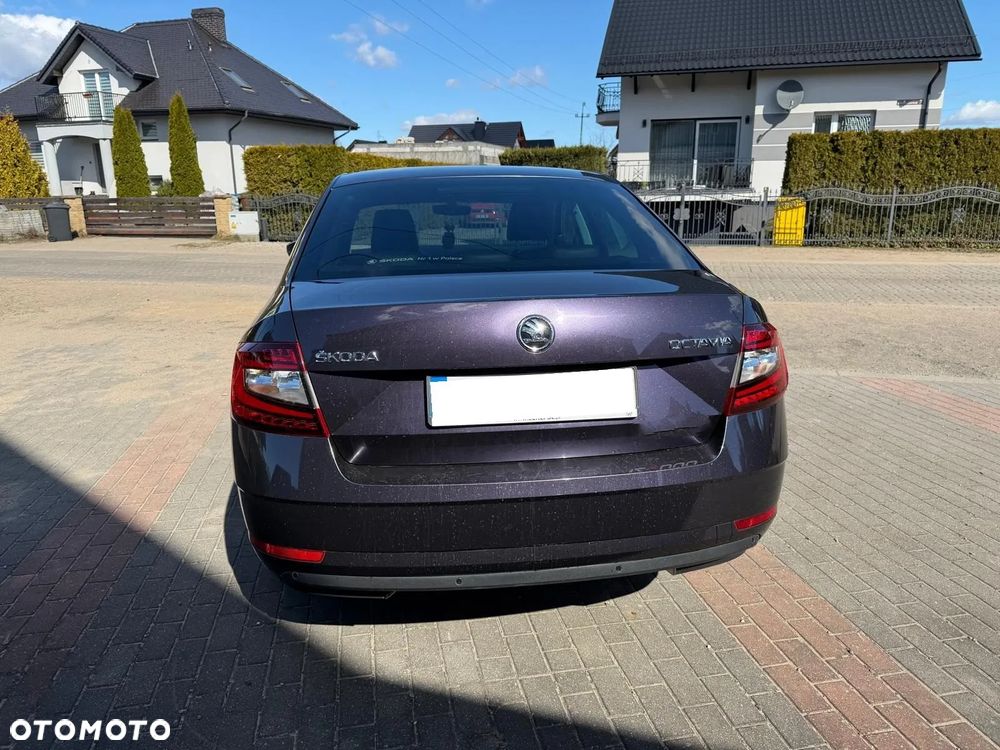 Skoda Octavia 2.0 TDI SCR Style DSG - 5