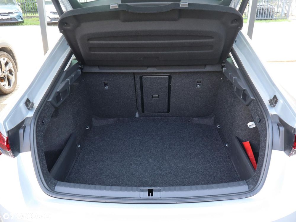 Skoda Octavia 2.0 TDI Selection DSG - 9