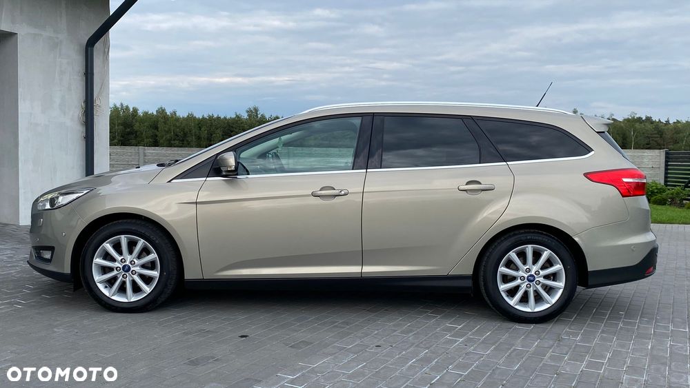 Ford Focus 1.0 EcoBoost Trend Sport - 13