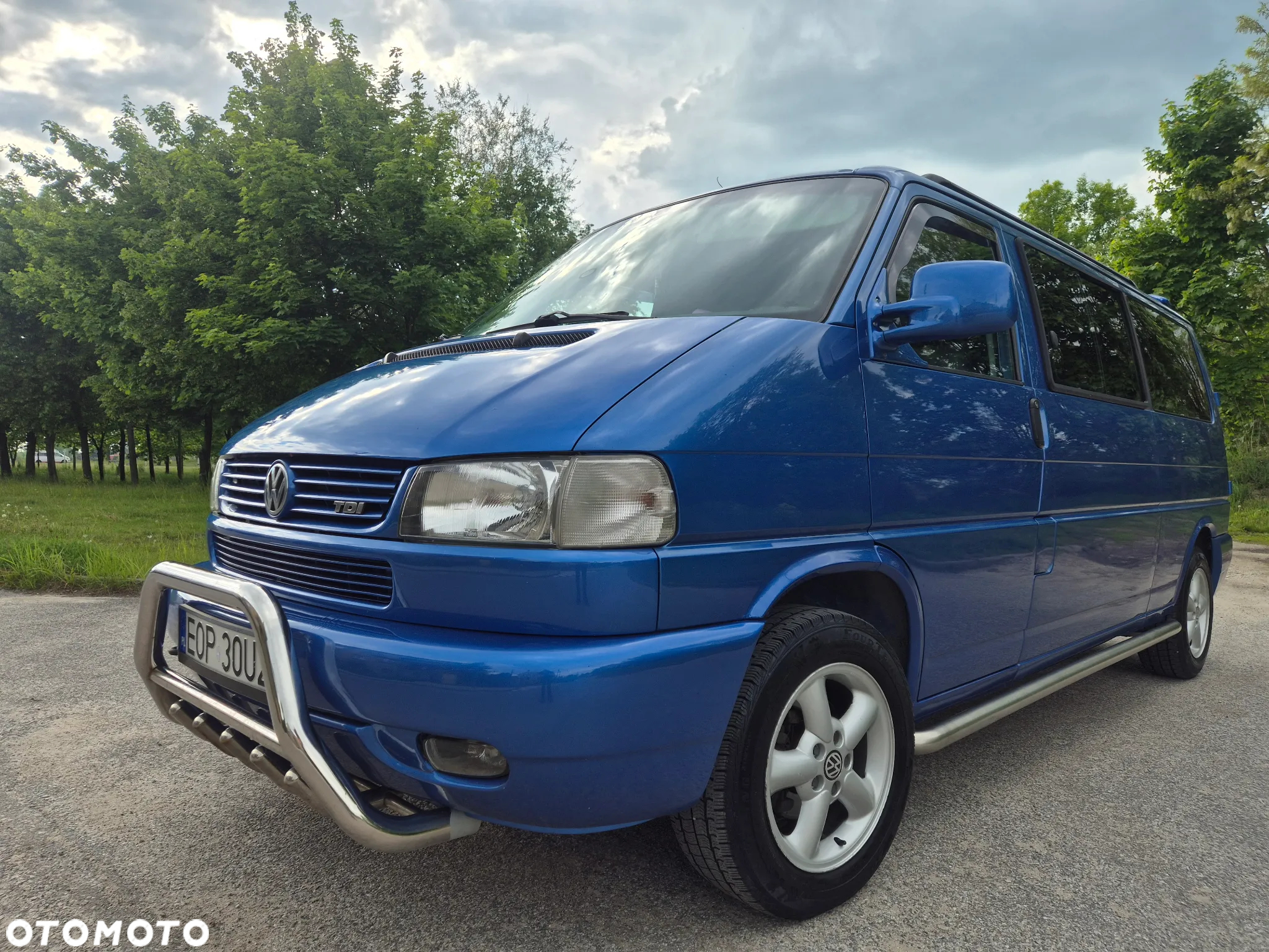 Volkswagen Caravelle TDI Basis / CL - 9