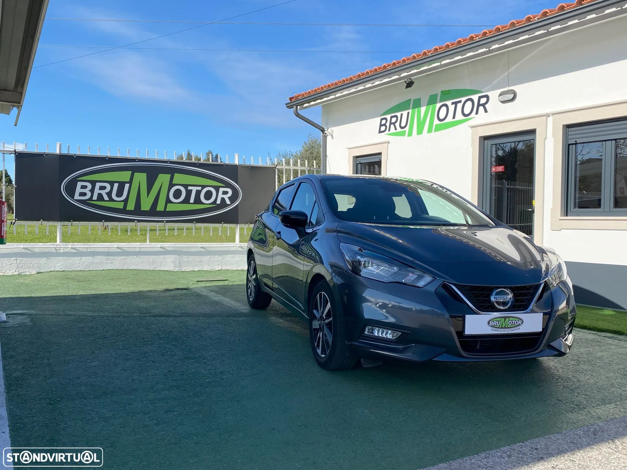 Nissan Micra 1.0 IG-T N-Design Black P:Navi CVT - 1