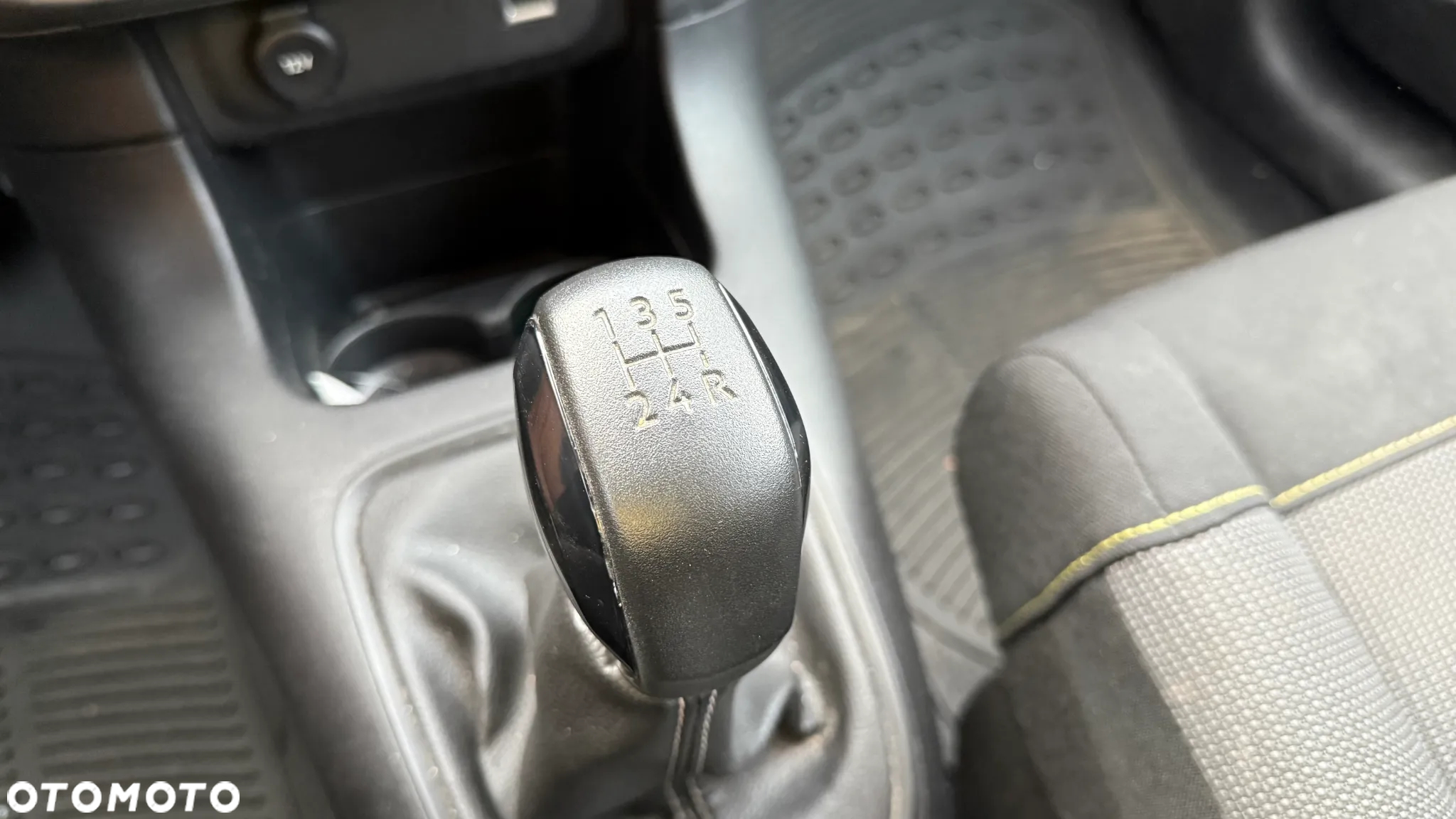 Citroën C3 1.2 PureTech Feel - 23
