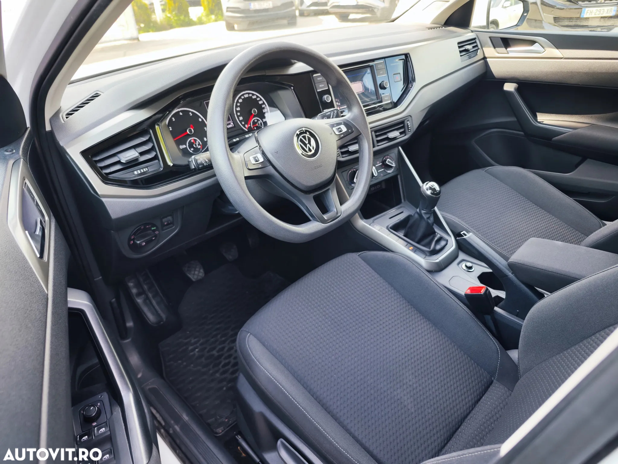 Volkswagen Polo 1.0 TSI Comfortline - 9