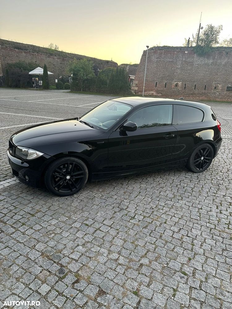BMW Seria 1 123d - 3