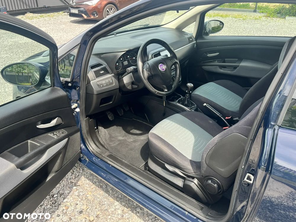 Fiat Punto 1.2 8V - 13