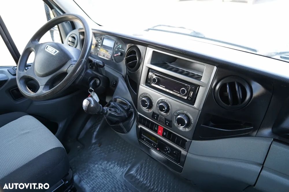 Iveco DAILY 35C11 / BASCULATOR / CU TRACȚIE MÂNĂ / DOUĂ TRACȚII / MANUAL / 7 LOCURI / IMPORTAT - 28