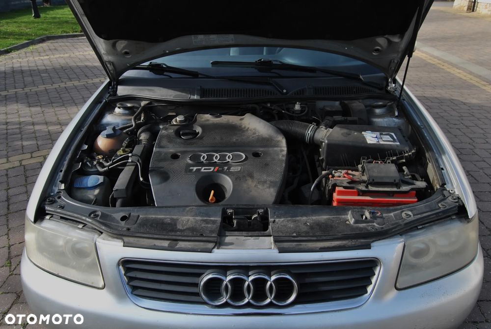 Audi A3 Sportback 1.9 TDI Ambiente - 13