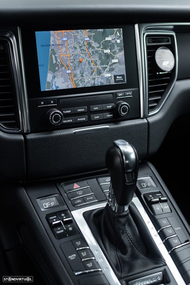 Porsche Macan Standard - 3