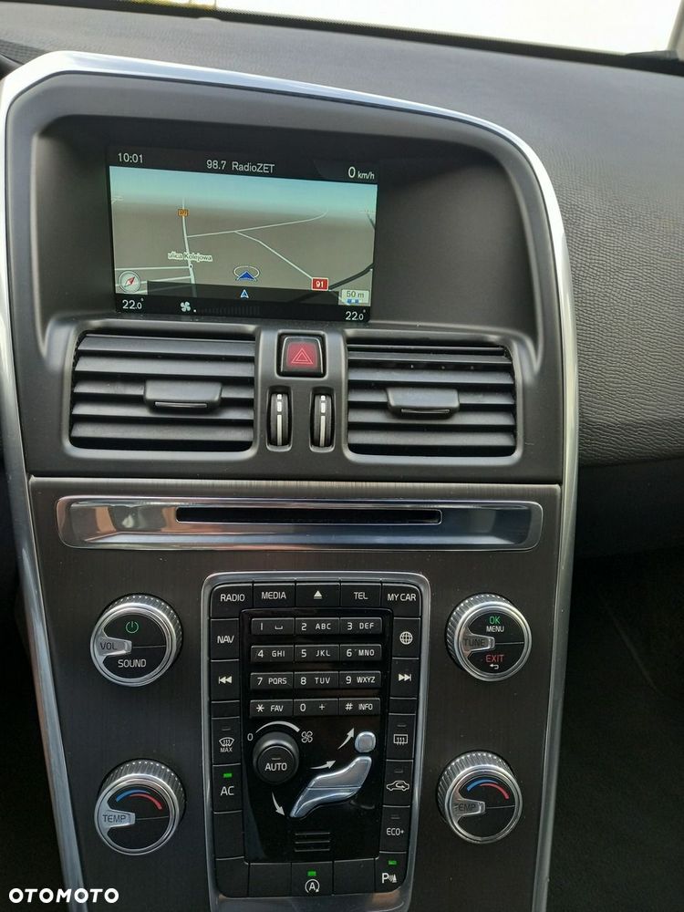 Volvo XC 60 D4 Geartronic Momentum - 33