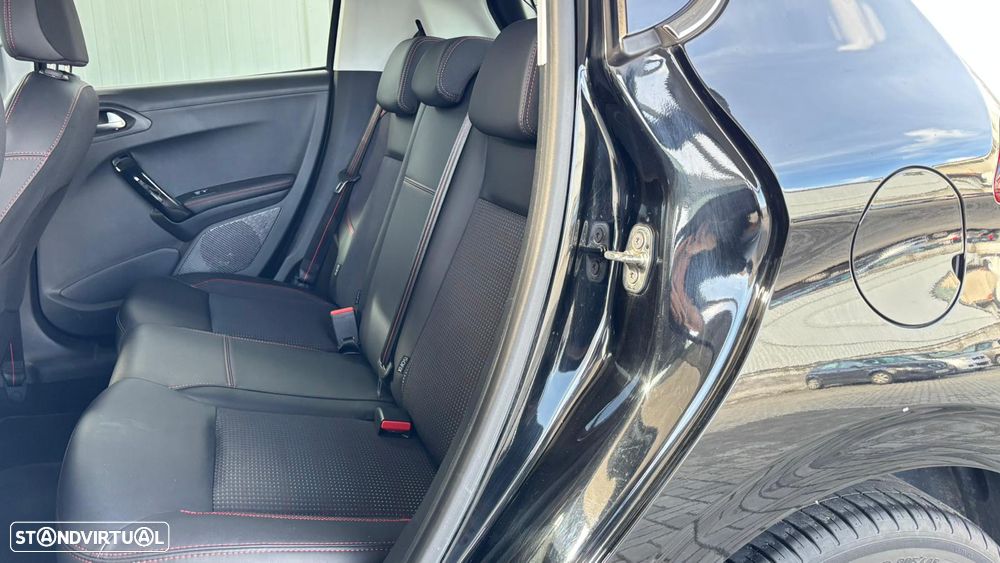 Peugeot 208 1.2 PureTech GT Line EAT6 - 14