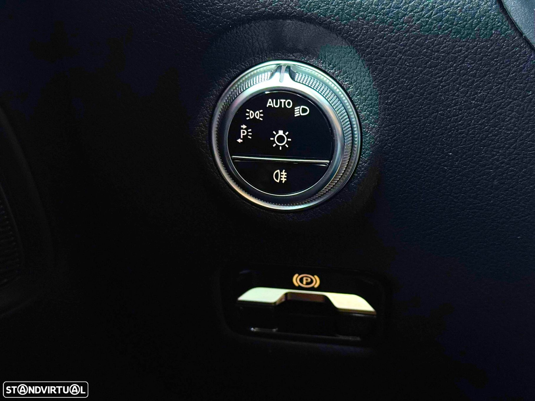 Mercedes-Benz C 300 d AMG Line - 26