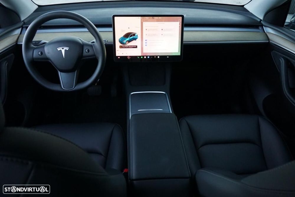 Tesla Model Y Long Range Dual Motor AWD - 23