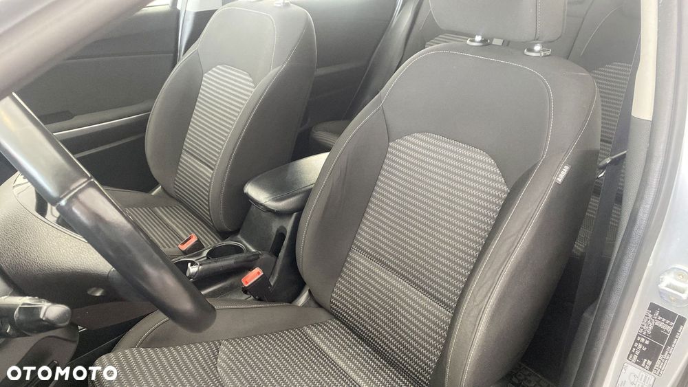 Kia Ceed 1.5 T-GDI M - 17
