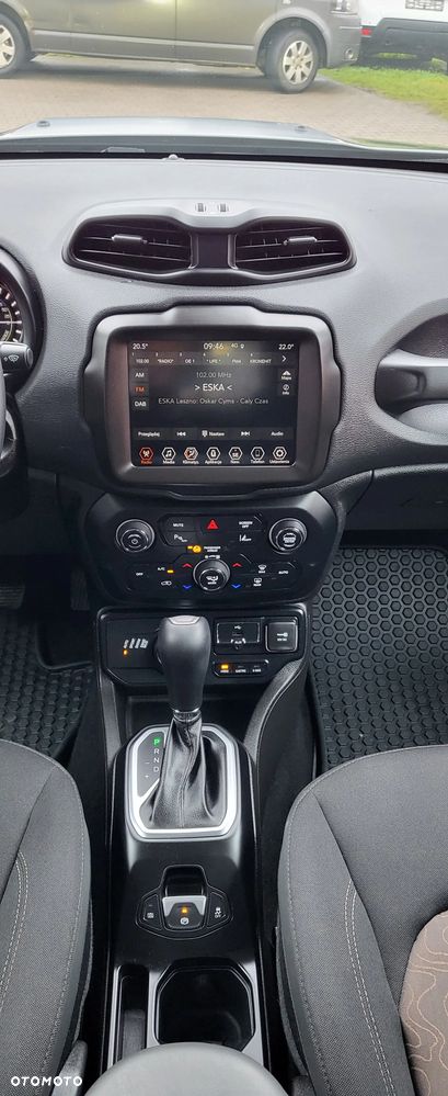 Jeep Renegade - 12