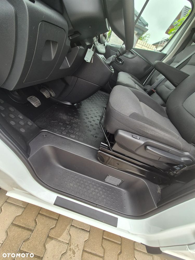 Renault Trafic 2.0Dci L2H1 2021r 170Tys km Led Kamera 100% Bezwypadkowy - 17