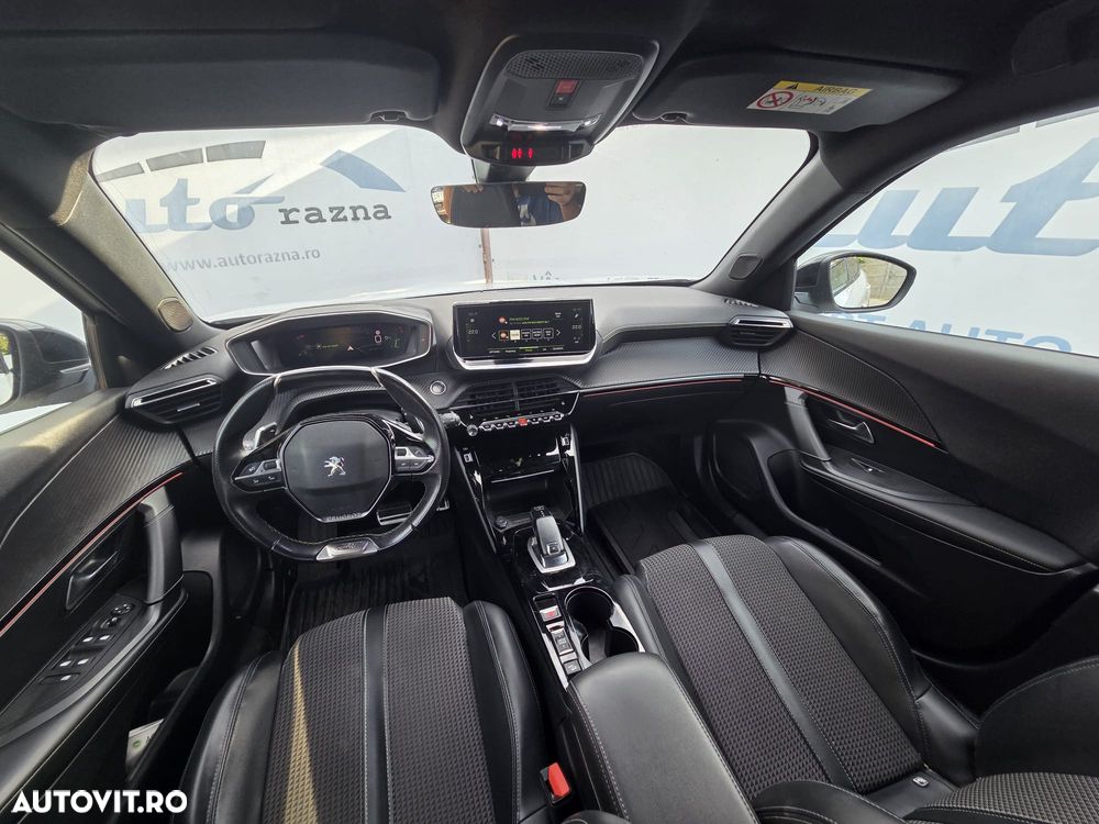 Peugeot 2008 1.2 L PureTech STT EAT8 GT Line - 14