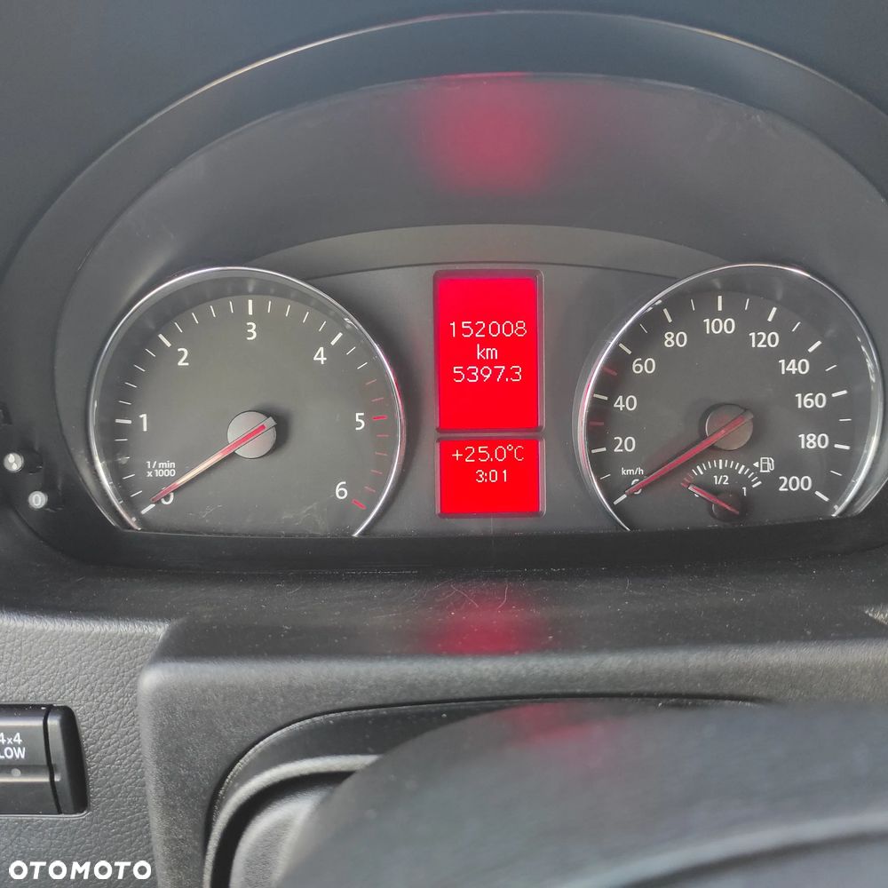 Volkswagen Crafter 4MOTION 4x4 2015/16 Skrzynia/Doka/Kamper 6 osób - 32