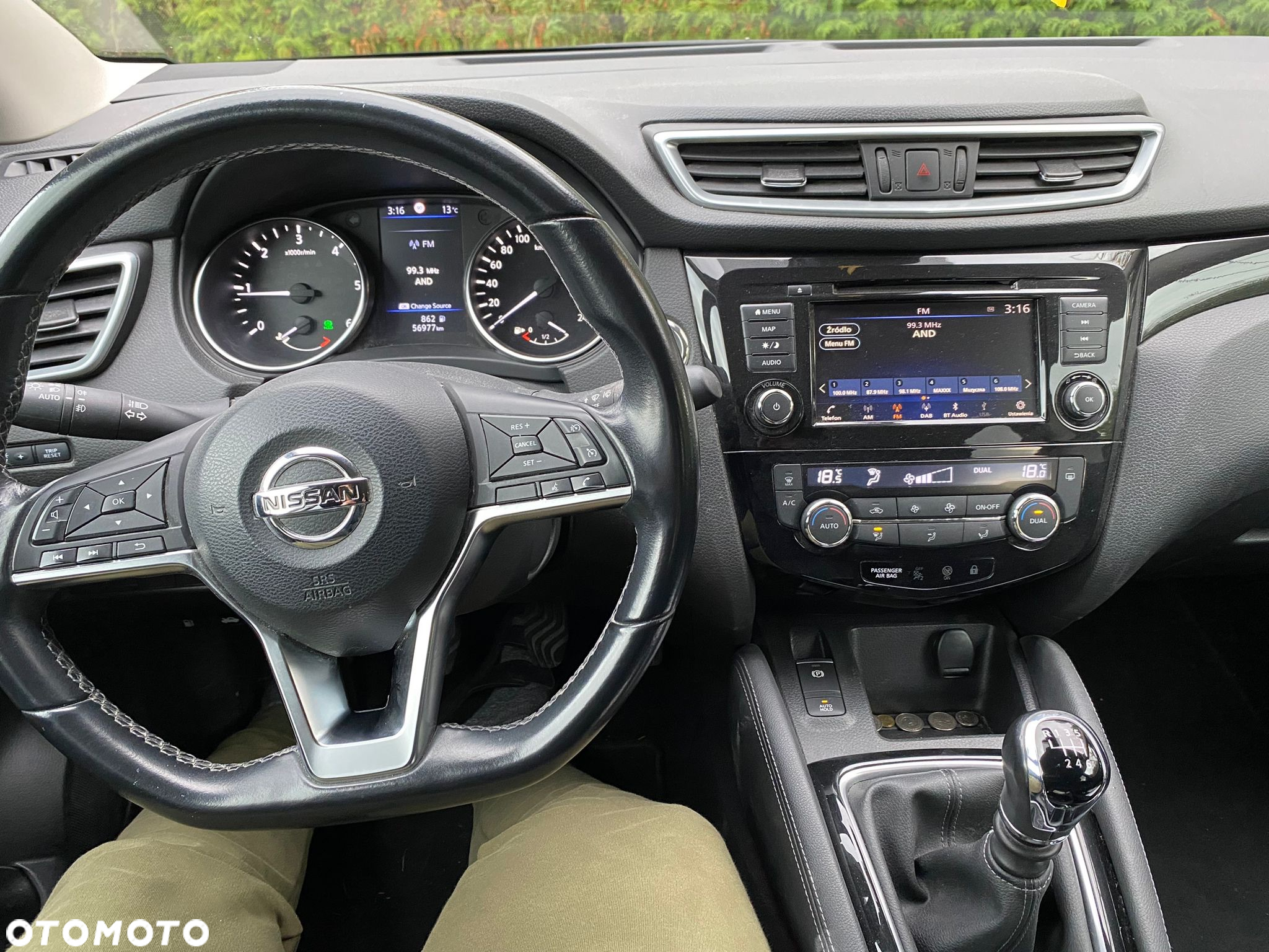 Nissan Qashqai 1.5 dCi N-Connecta - 9