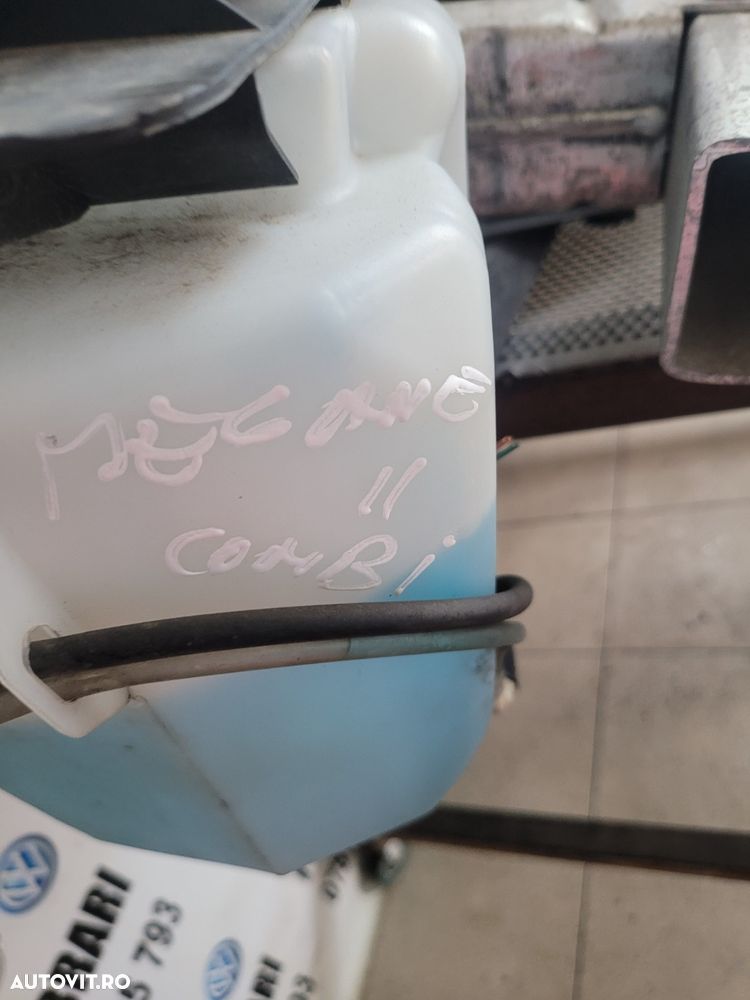 Bidonas Vas Lichid Parbriz Stropgel Renault Megane 2 Combi Break Dezmembrez Renault Megane 2 1.5 Dc - 5