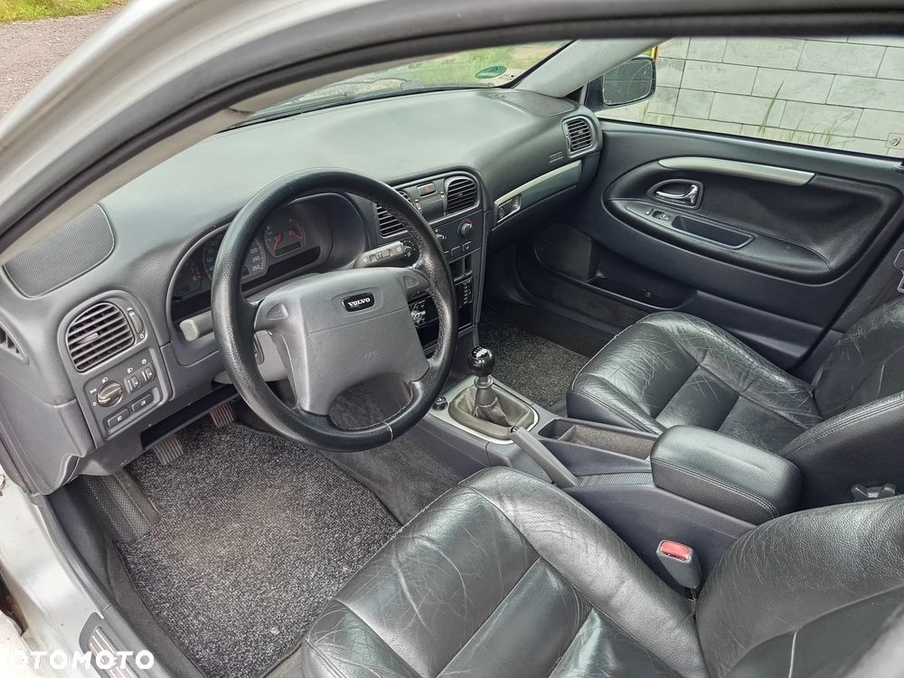 Volvo V40 1.8 '75' Elegance - 4