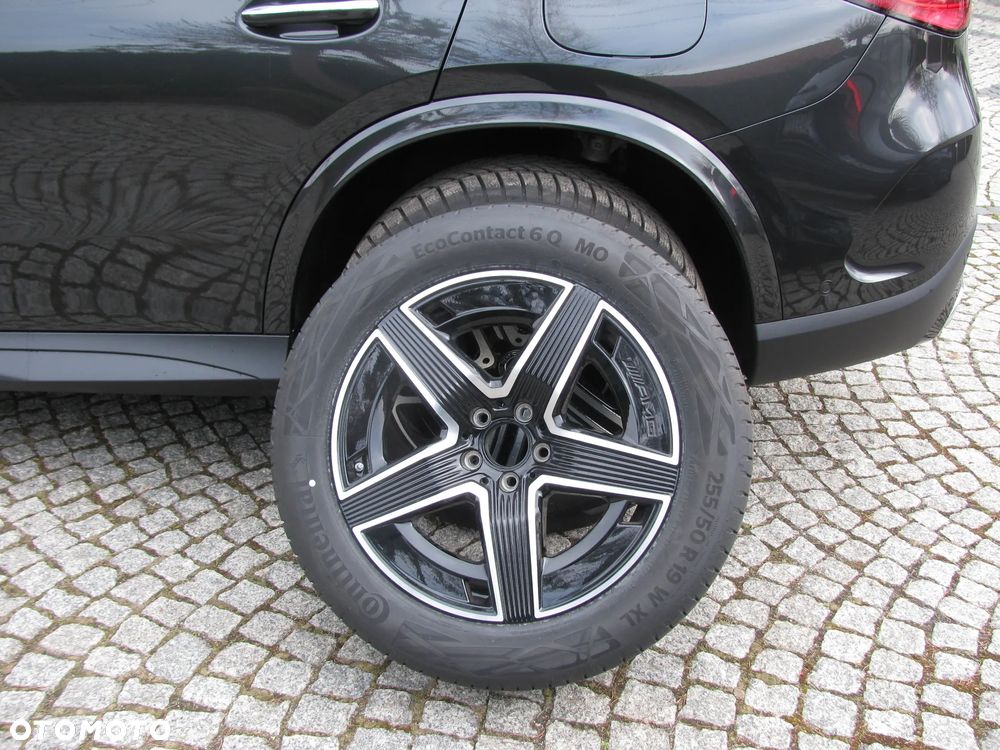 Mercedes-Benz GLC - 27