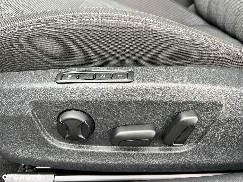 Skoda Superb 2.0 TDI SCR 4x4 Style DSG - 17