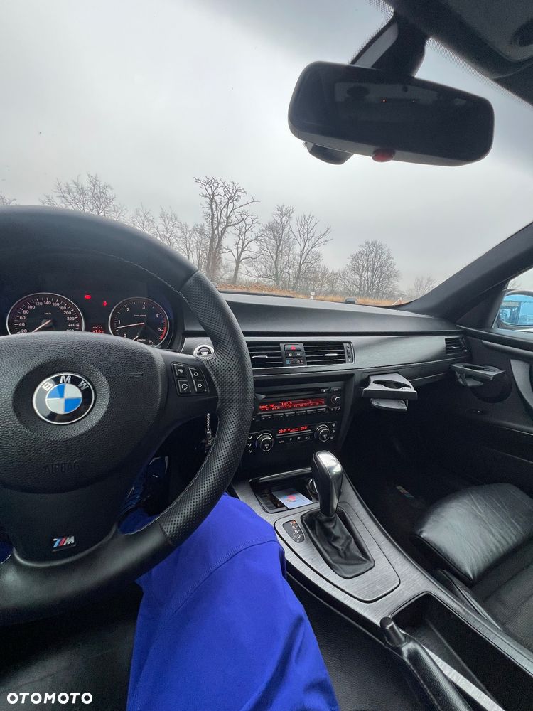 BMW Seria 3 330d - 15