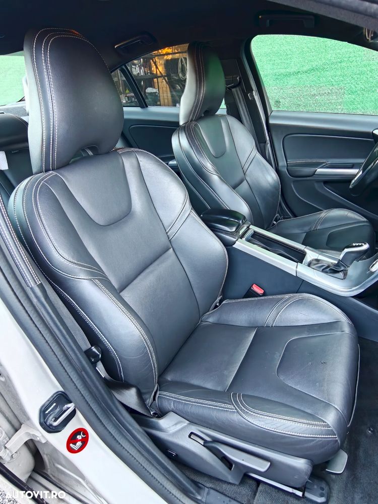 Volvo S60 D3 Geartronic Summum - 12