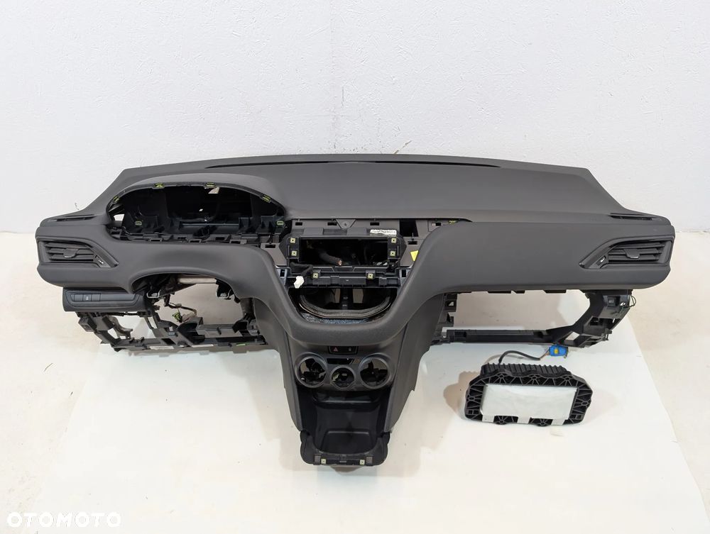 PEUGEOT 208 I 2008 I KONSOLA DESKA ROZDZIELCZA ORYGINAŁ AIRBAG - 1