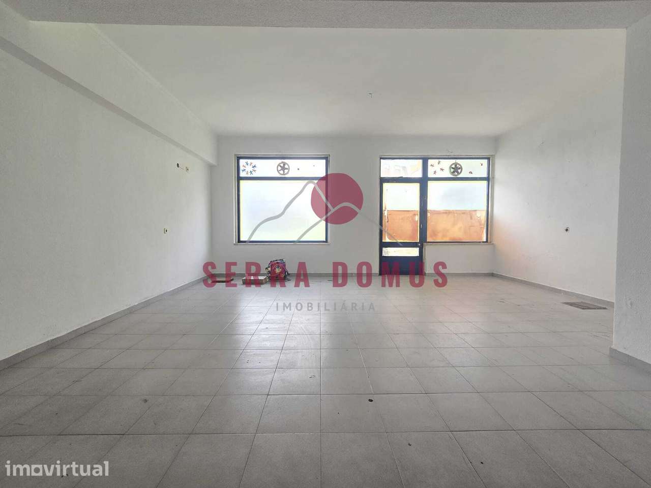 Loja com 70 m² localizada na Rinchoa - Grande imagem: 4/9