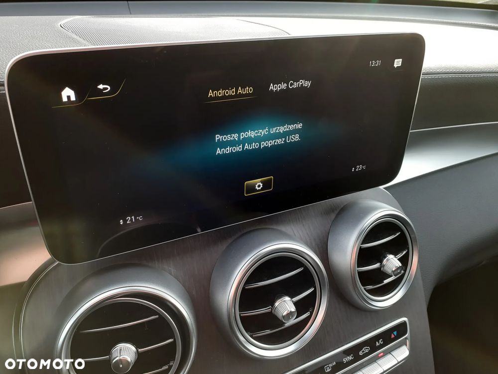 Mercedes-Benz GLC 200 4Matic 9G-TRONIC AMG Line Plus - 30