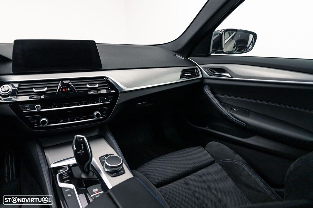 BMW 530 e iPerformance Pack M - 17