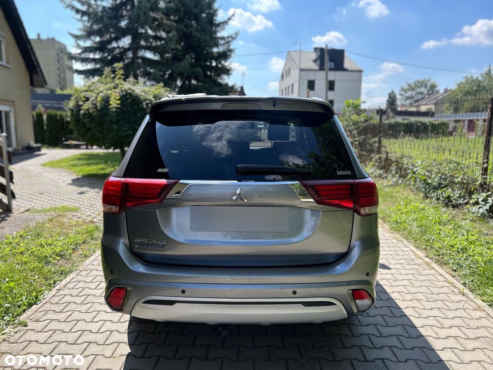 Mitsubishi Outlander Intense + - 15