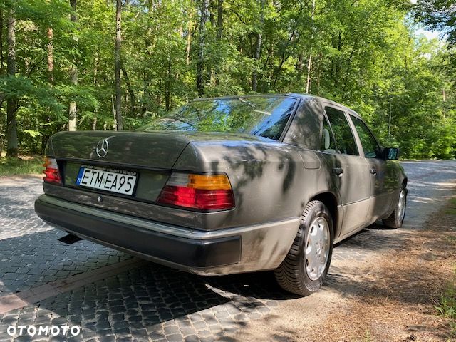 Mercedes-Benz W124 (1984-1993) - 4