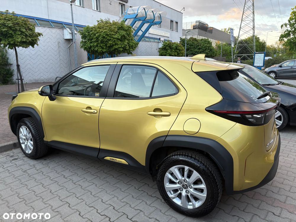 Toyota Yaris Cross Hybrid 1.5 Comfort - 24