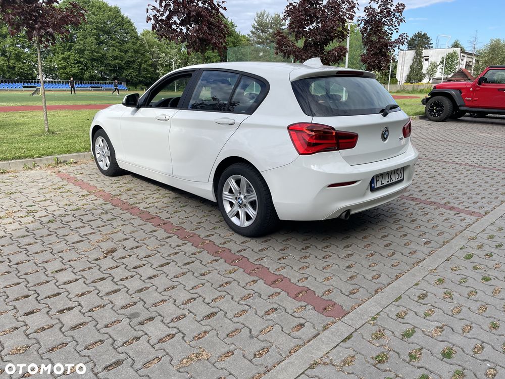 BMW Seria 1 118i - 4