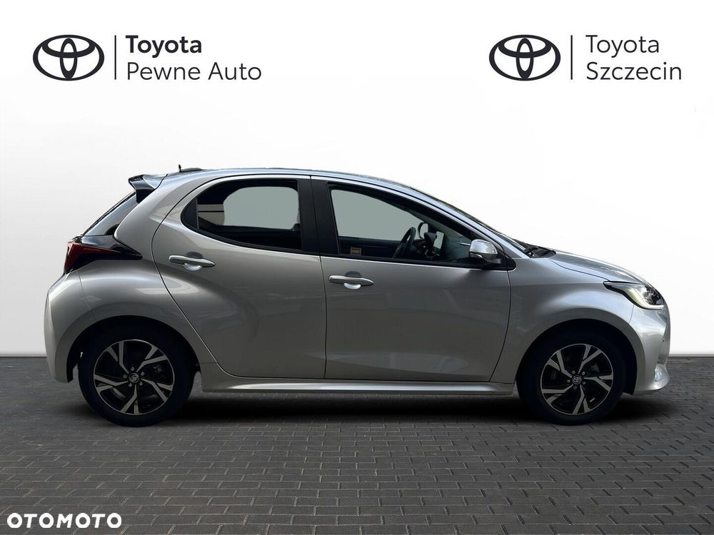 Toyota Yaris Hybrid 1.5 Style - 12
