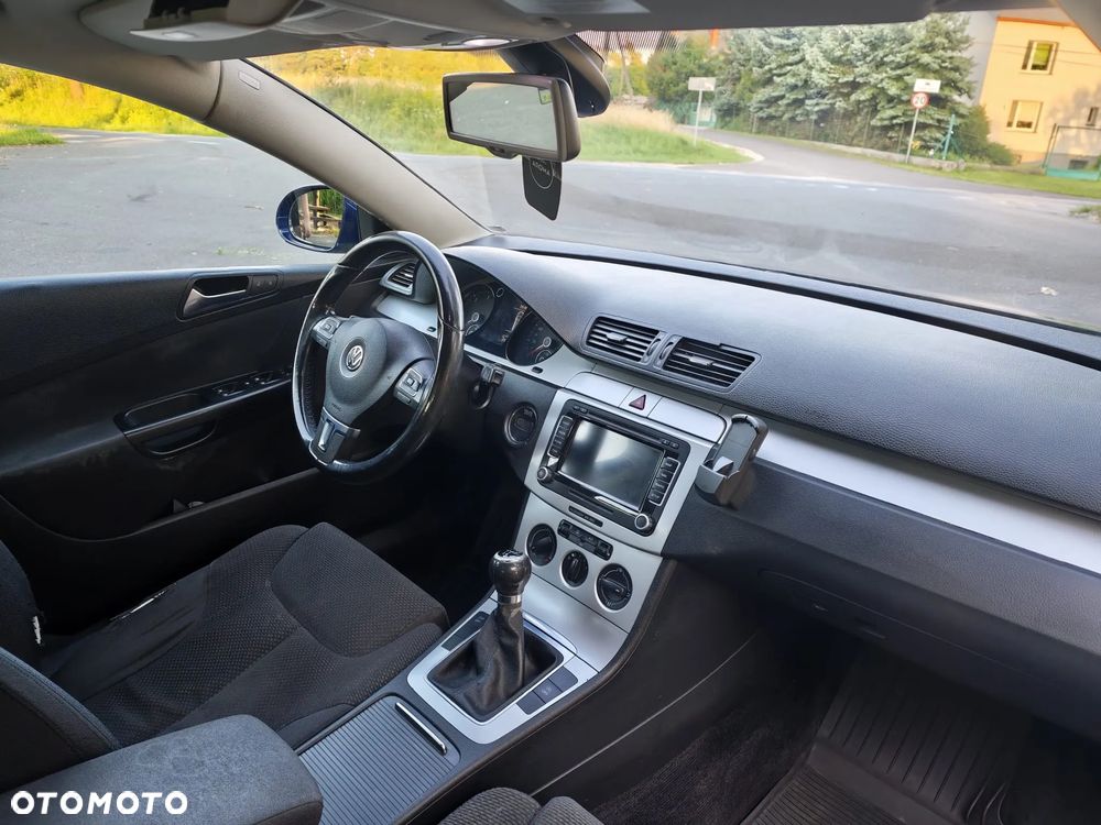 Volkswagen Passat 2.0 TDI Comfortline - 7