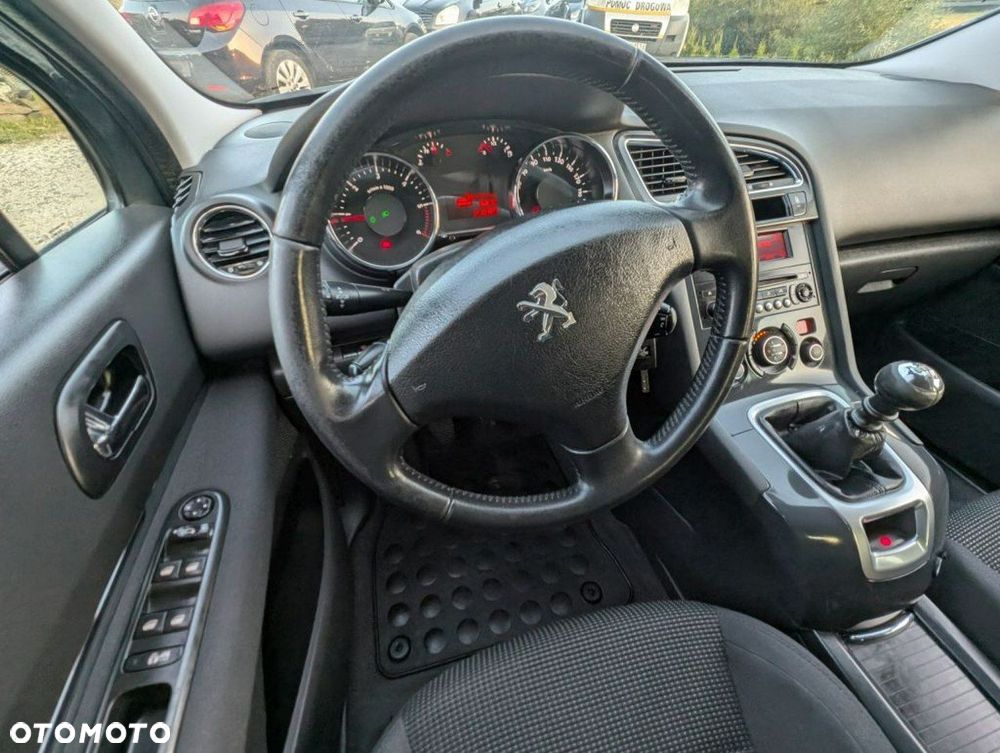 Peugeot 5008 - 18