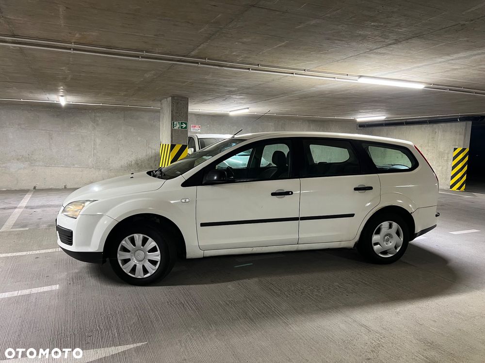 Ford Focus 1.6 Ghia - 7