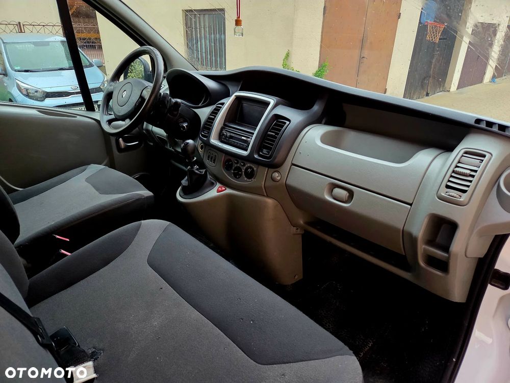 Renault Trafic - 12