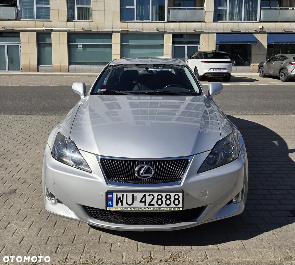 Lexus IS - 9